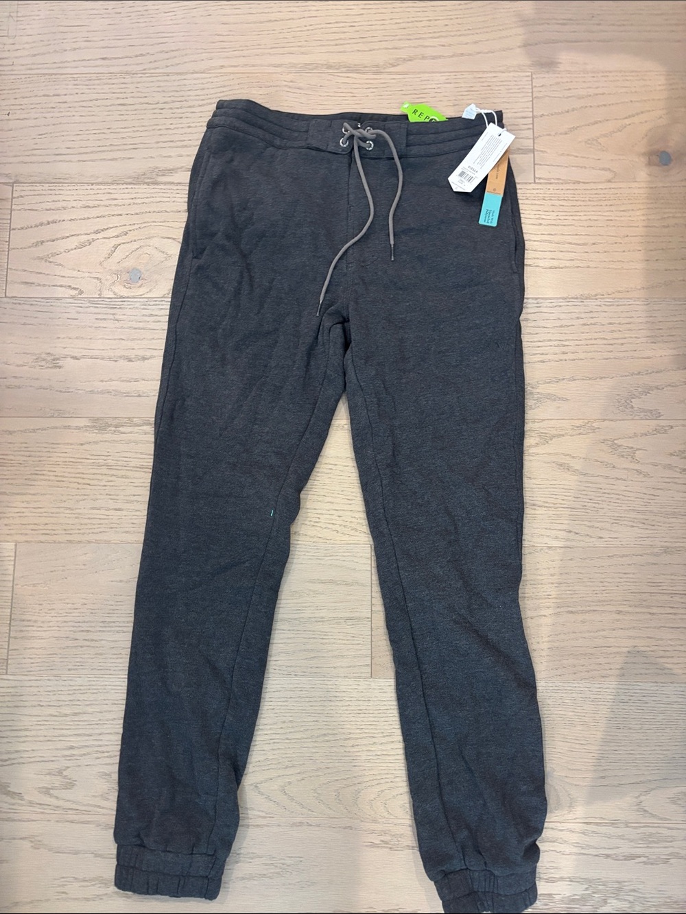 VISSLA Charcoal Gray Jogger Sweatpants